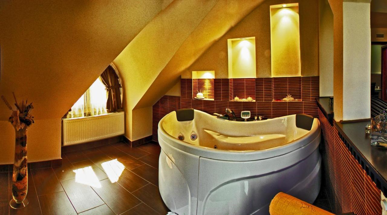 Hotel Vila Lago Palić Esterno foto