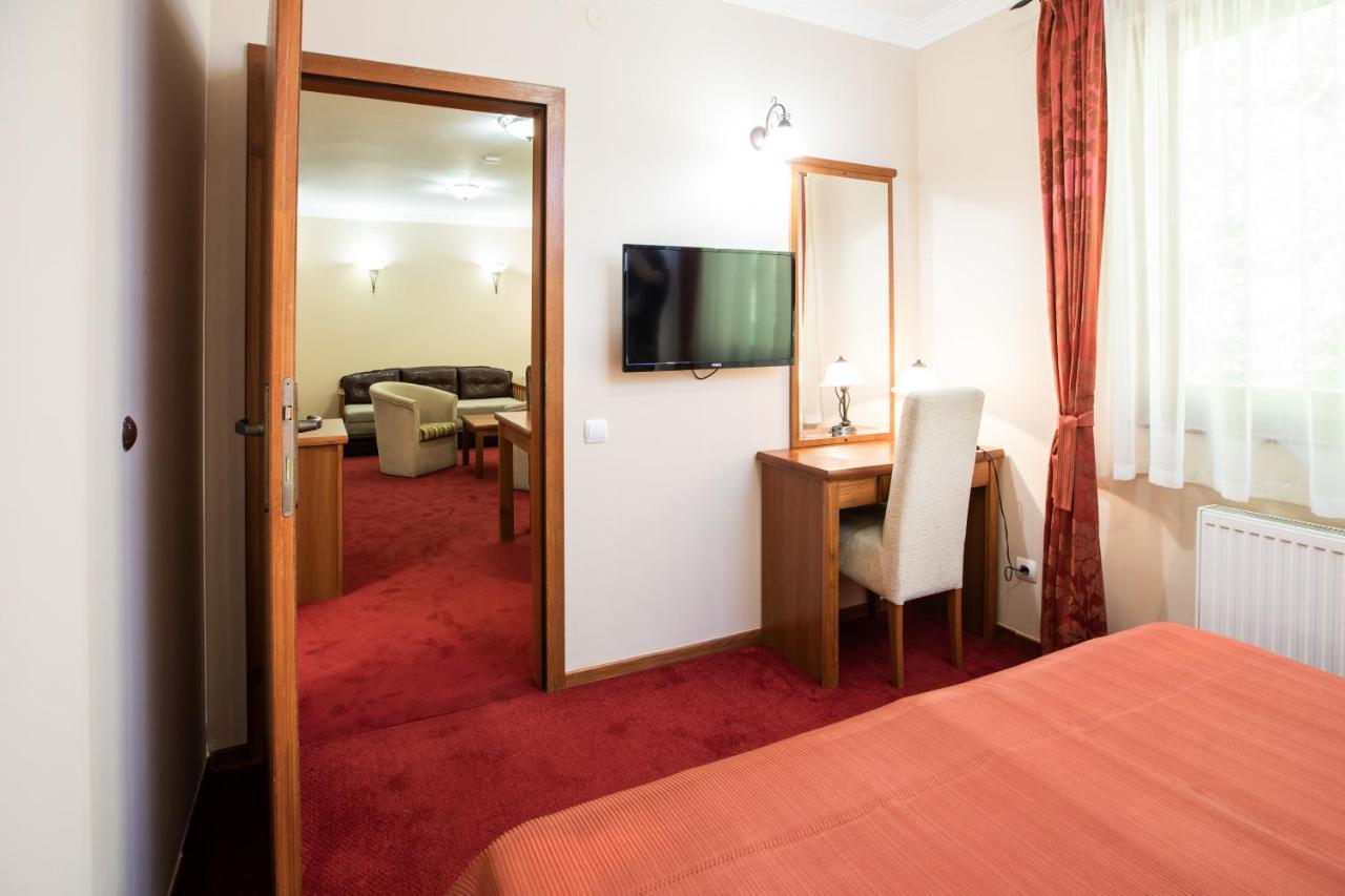 Hotel Vila Lago Palić Esterno foto