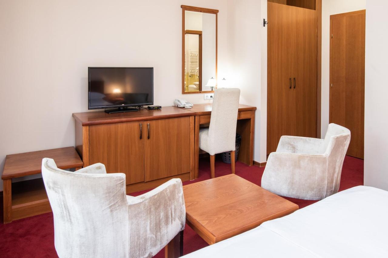 Hotel Vila Lago Palić Esterno foto