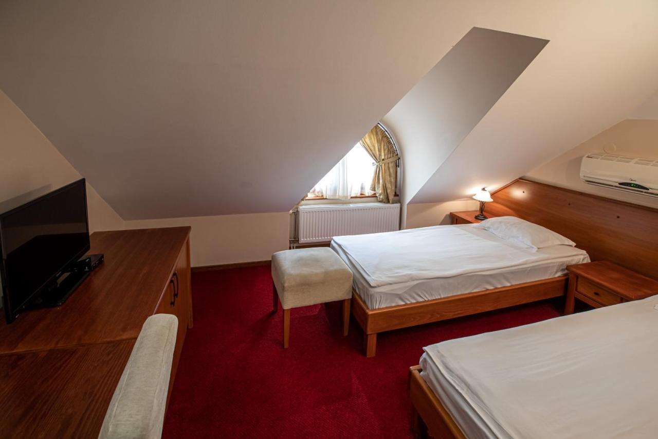Hotel Vila Lago Palić Esterno foto